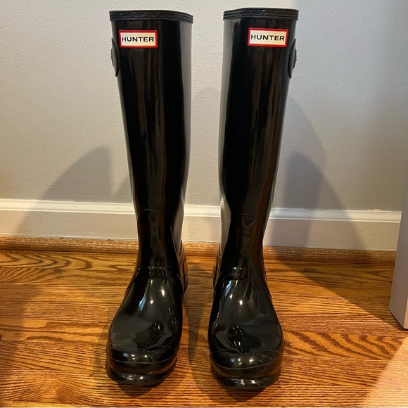 Hunter Boots Women’s Original Tall Gloss Rain Boots - Picture 1 of 9